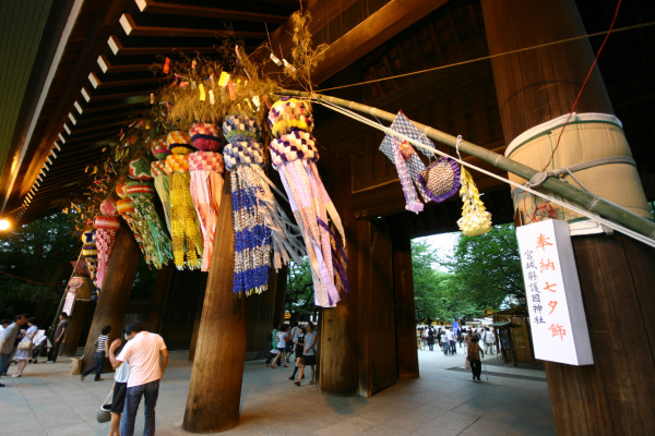 靖国神社 みたままつり 東京の7月